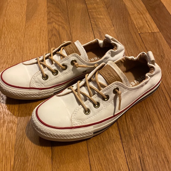 Women’s Converse All Stars - Picture 1 of 4